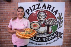 Chef Martina Caminha assina cardápio de massas e pizzas artesanais e de longa fermentação em loft no Centro